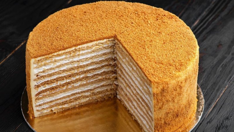 Как испечь классический медовый торт в домашних условиях?