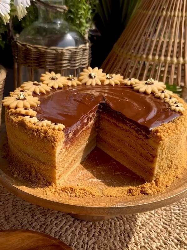 Торт медовый «Чудо» — оригинальный рецепт — Кулинарные рецепты любящей жены