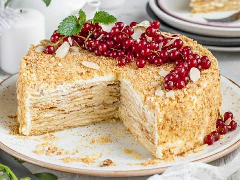 Торт «Наполеон» – заказать десерты в Санкт-Петербурге
